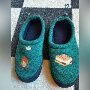 LL Bean kids sweater fleece slippers